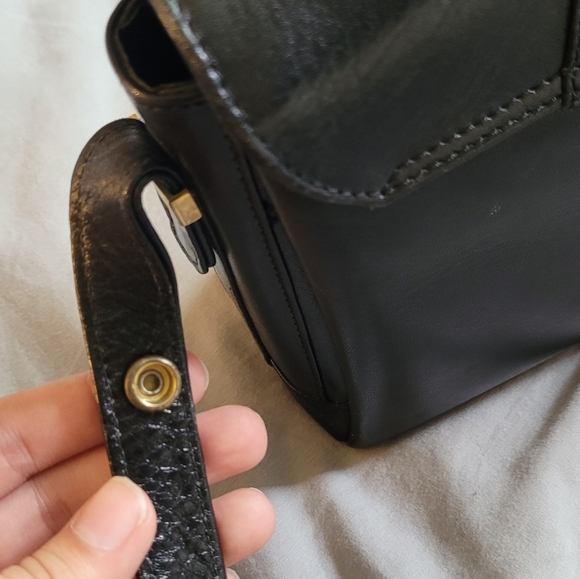 Black Crossbody Purse / Handbag - Picture 9 of 11